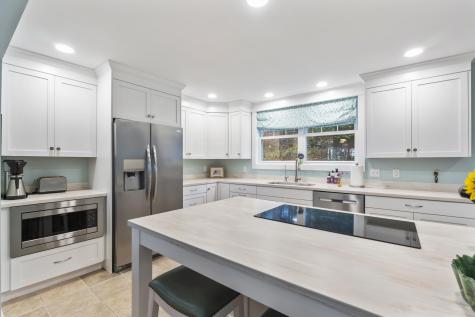 30 Spritsail Lane Harpswell ME 04066