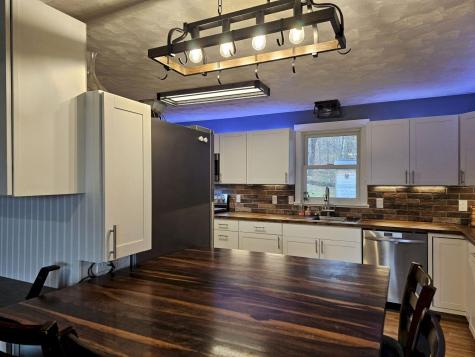 9 Sandy Lane Skowhegan ME 04976