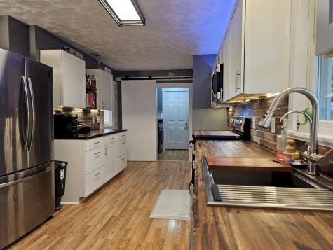 9 Sandy Lane Skowhegan ME 04976