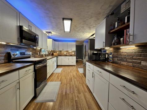 9 Sandy Lane Skowhegan ME 04976