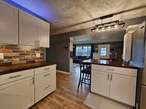 9 Sandy Lane Skowhegan ME 04976