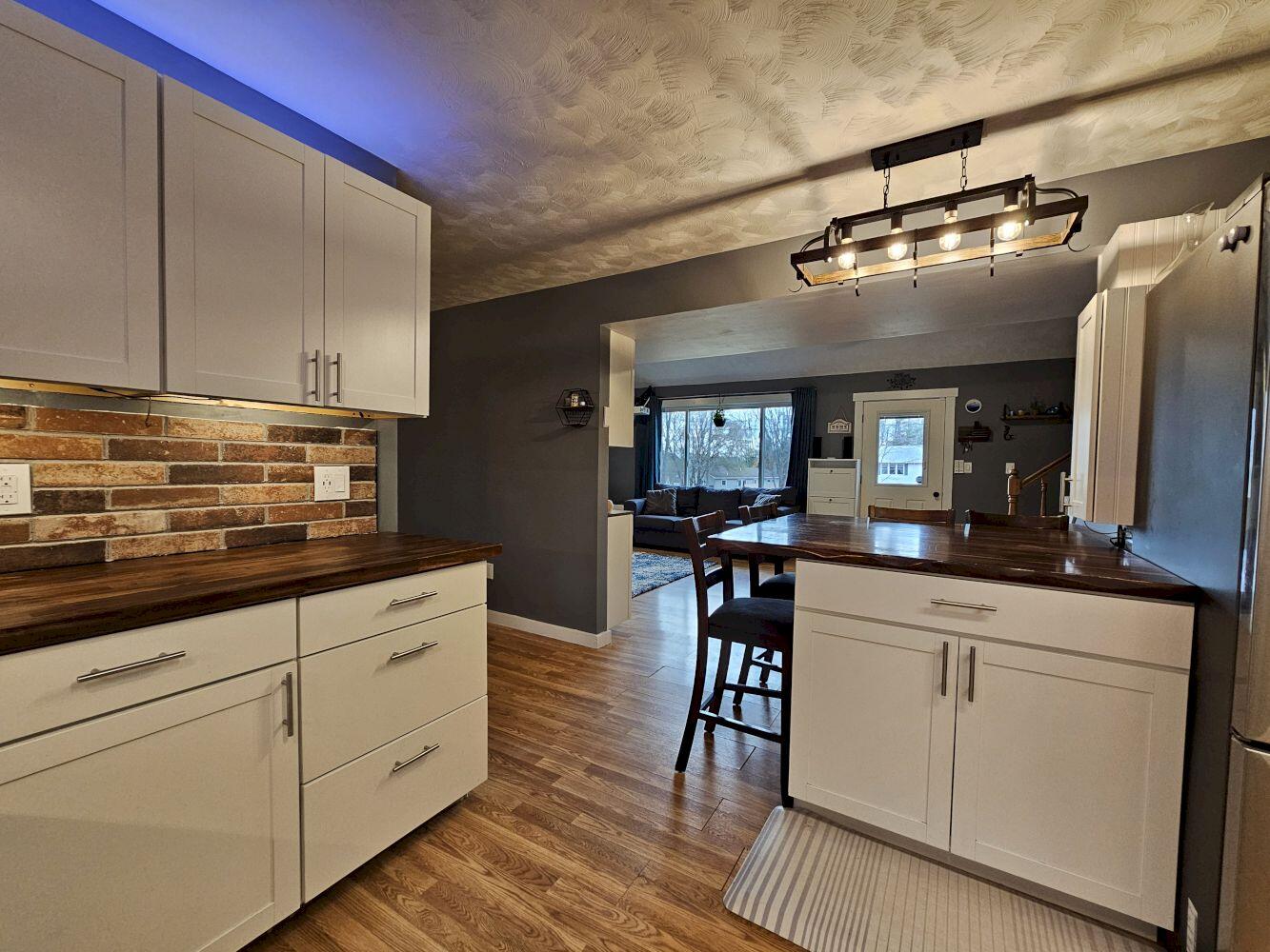 9 Sandy Lane Skowhegan ME 04976
