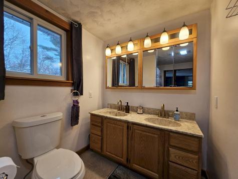 9 Sandy Lane Skowhegan ME 04976