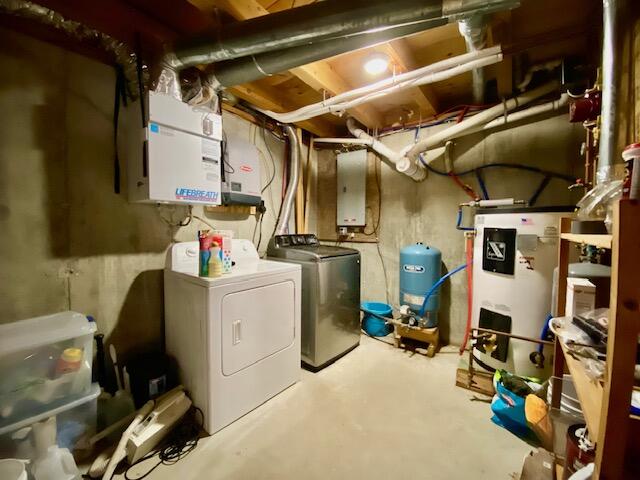 43 Mansfield Lane Brownfield ME 04010