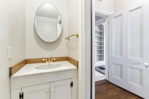 27 Gardiner Street Richmond ME 04357