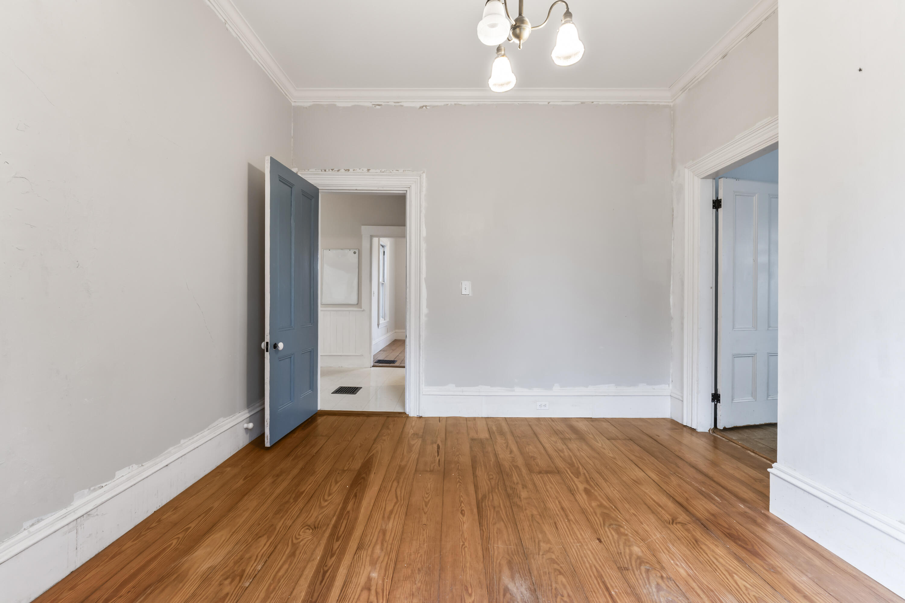 27 Gardiner Street Richmond ME 04357