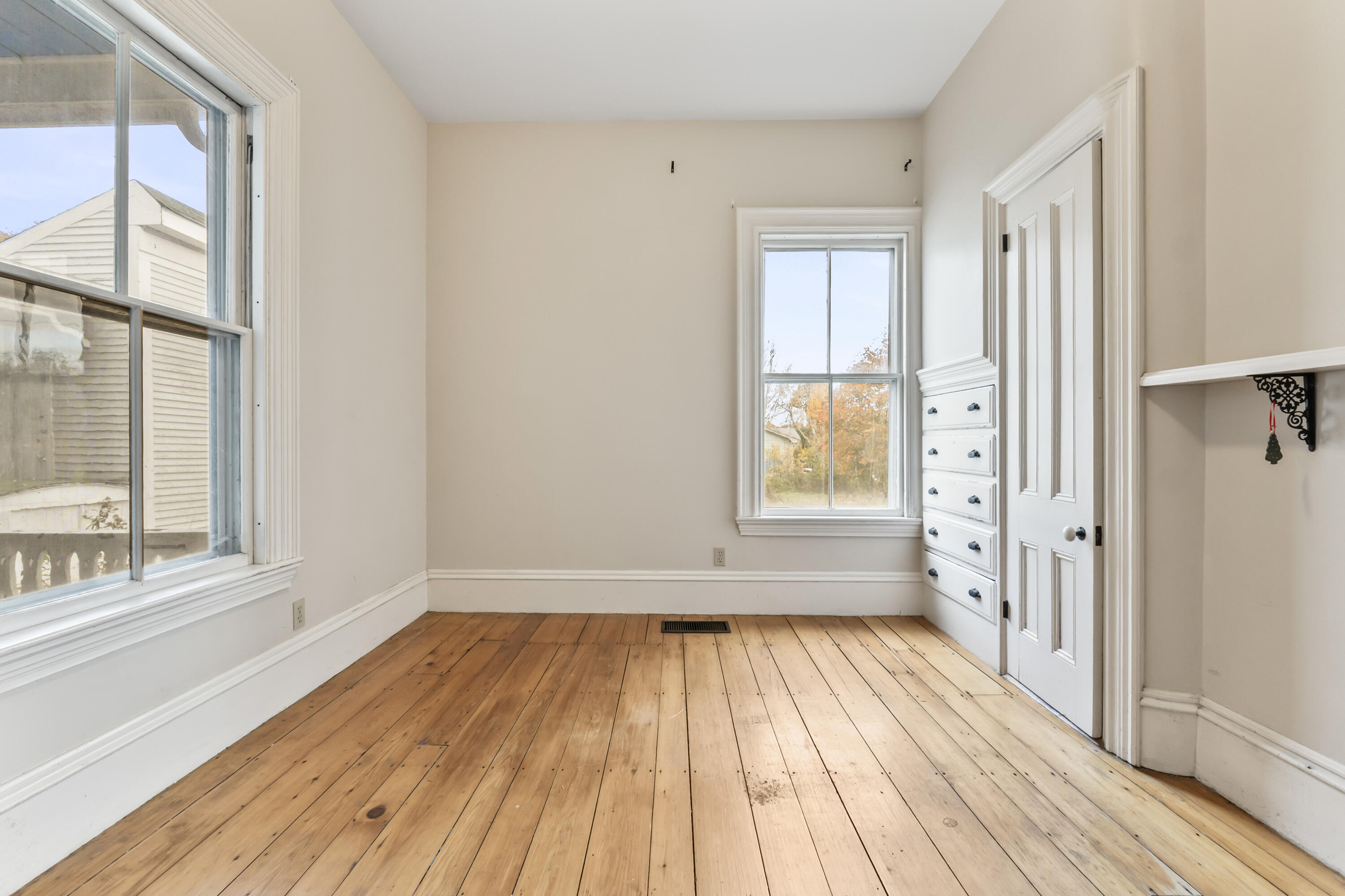 27 Gardiner Street Richmond ME 04357