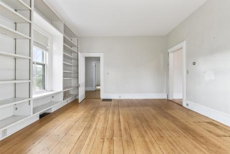 27 Gardiner Street Richmond ME 04357