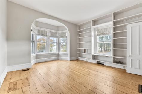 27 Gardiner Street Richmond ME 04357