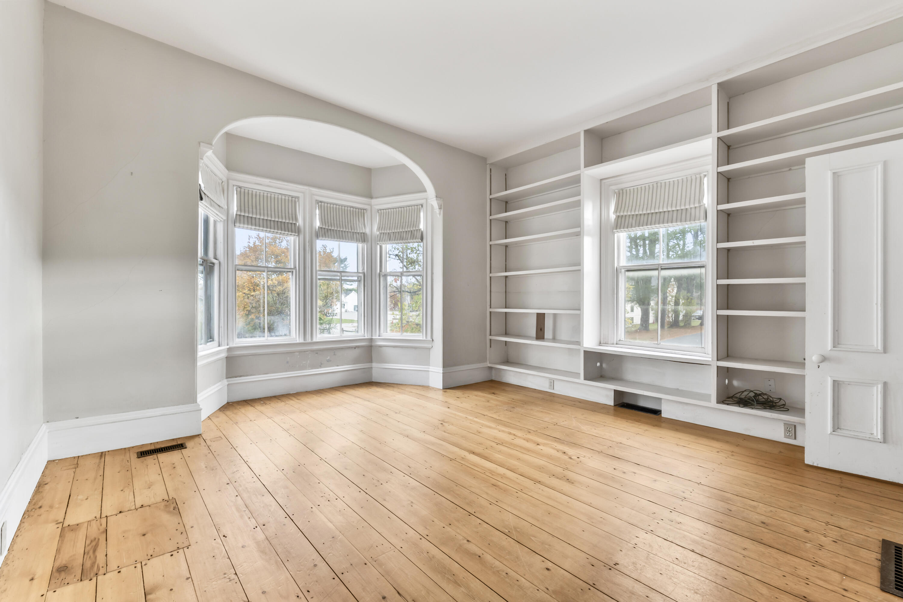 27 Gardiner Street Richmond ME 04357