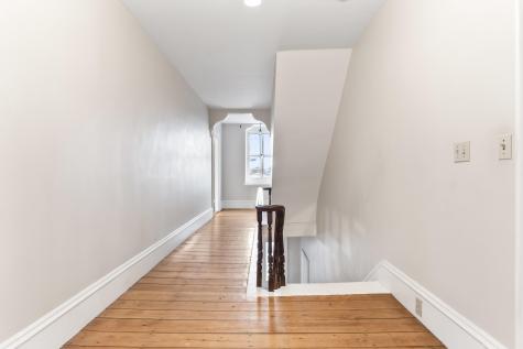 27 Gardiner Street Richmond ME 04357