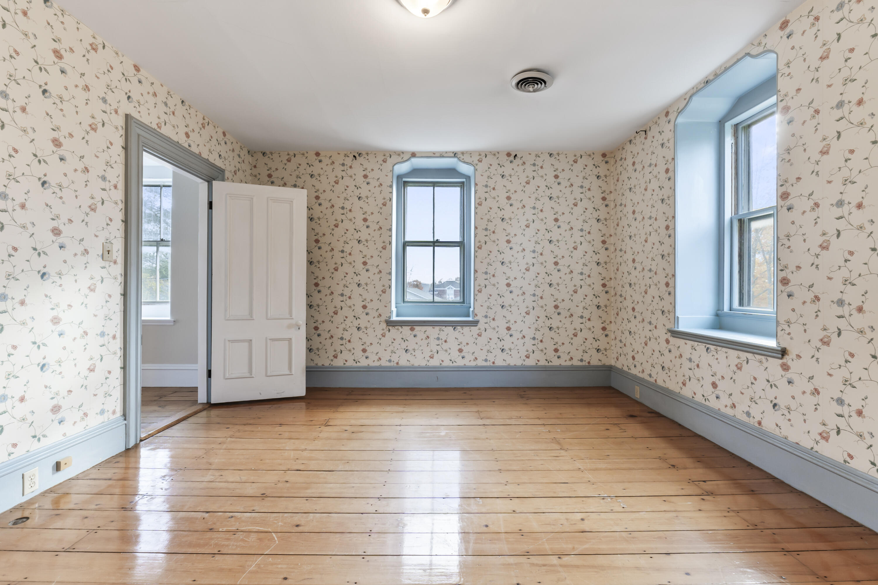 27 Gardiner Street Richmond ME 04357