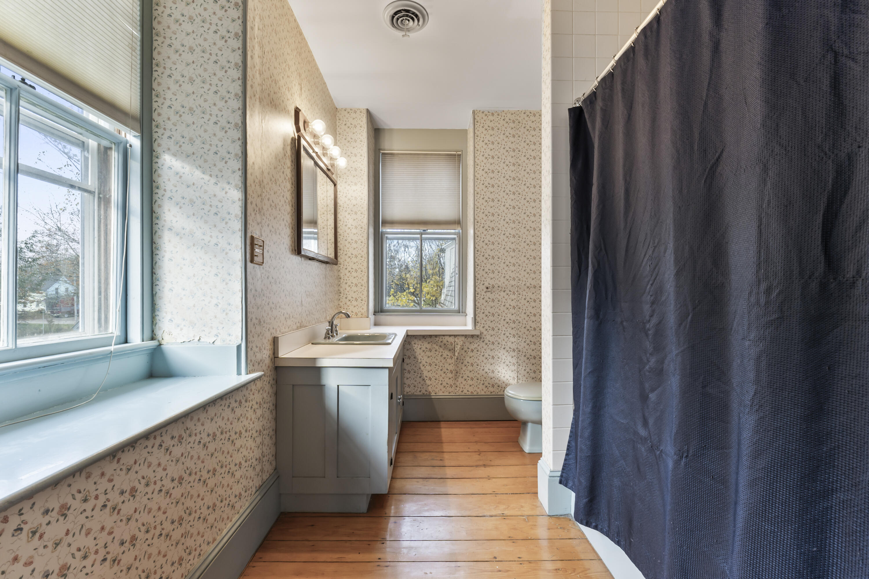 27 Gardiner Street Richmond ME 04357