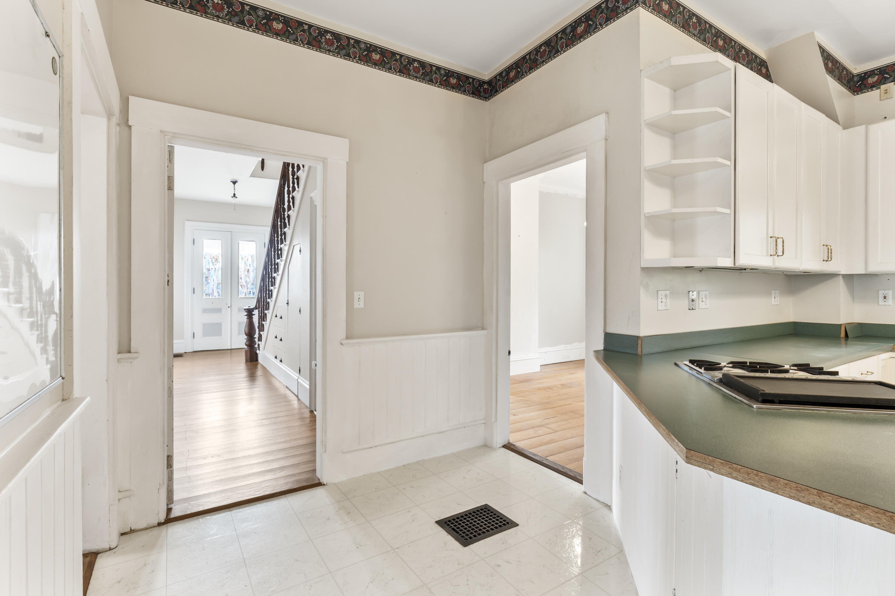 27 Gardiner Street Richmond ME 04357