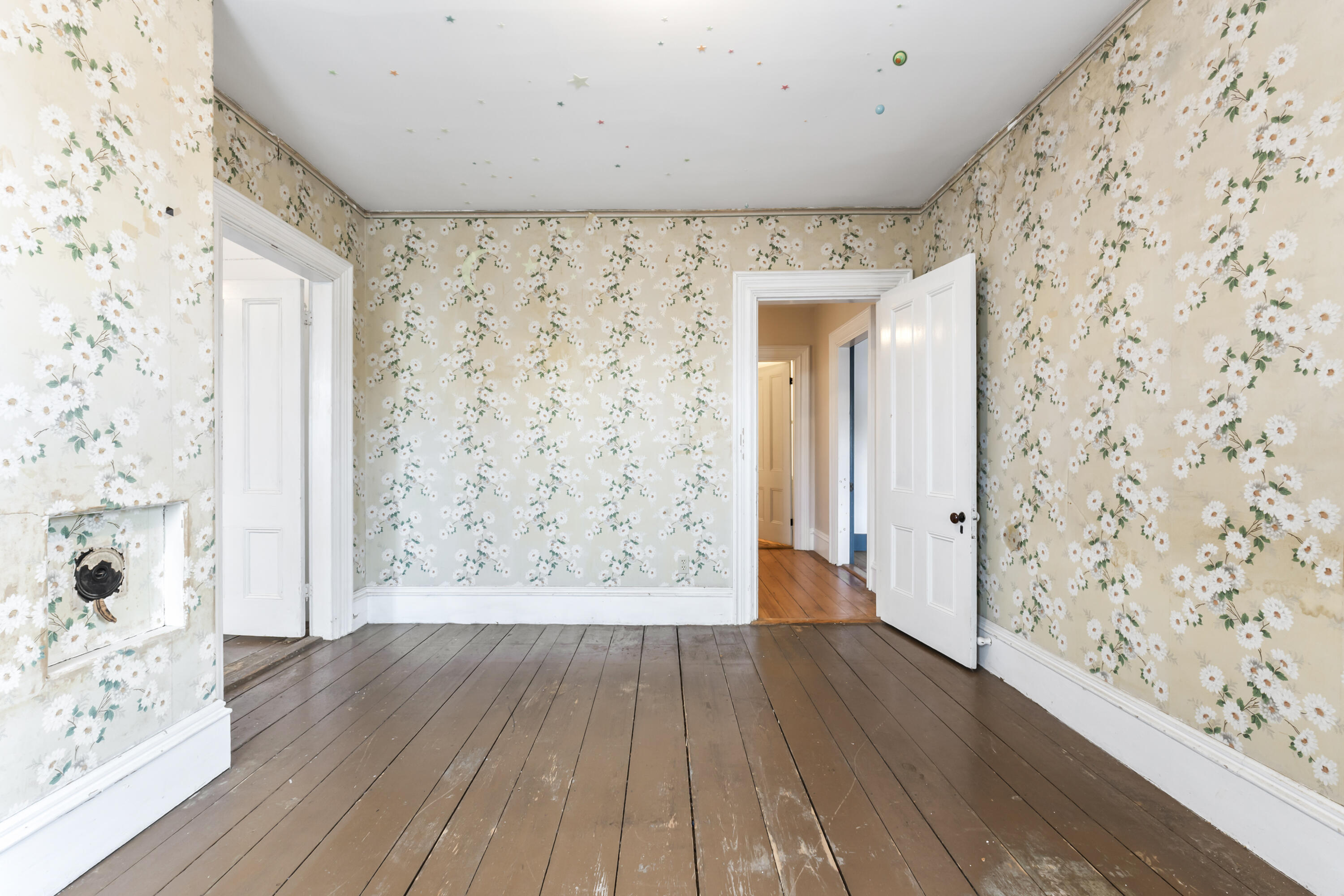 27 Gardiner Street Richmond ME 04357