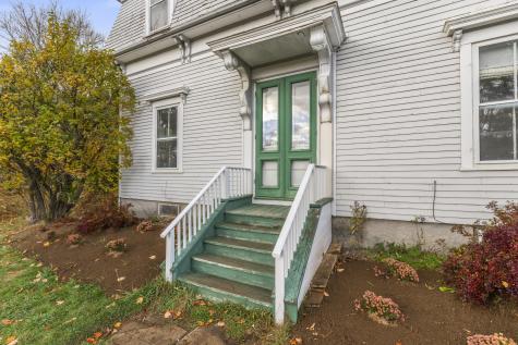 27 Gardiner Street Richmond ME 04357