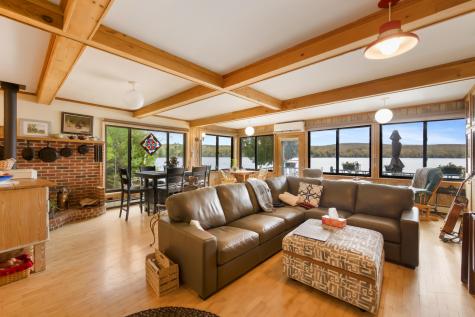 15 Memory Lane Lincoln ME 04457