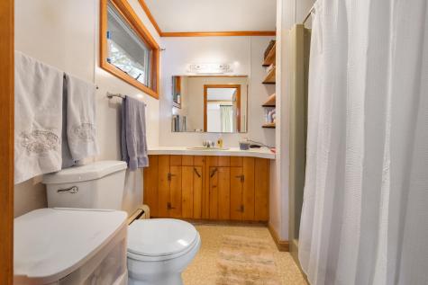 15 Memory Lane Lincoln ME 04457