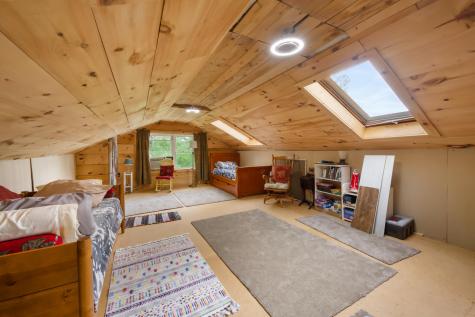 15 Memory Lane Lincoln ME 04457