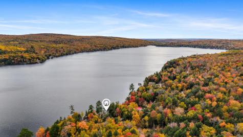 15 Memory Lane Lincoln ME 04457