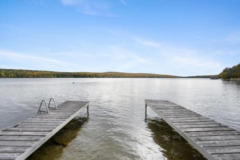 15 Memory Lane Lincoln ME 04457