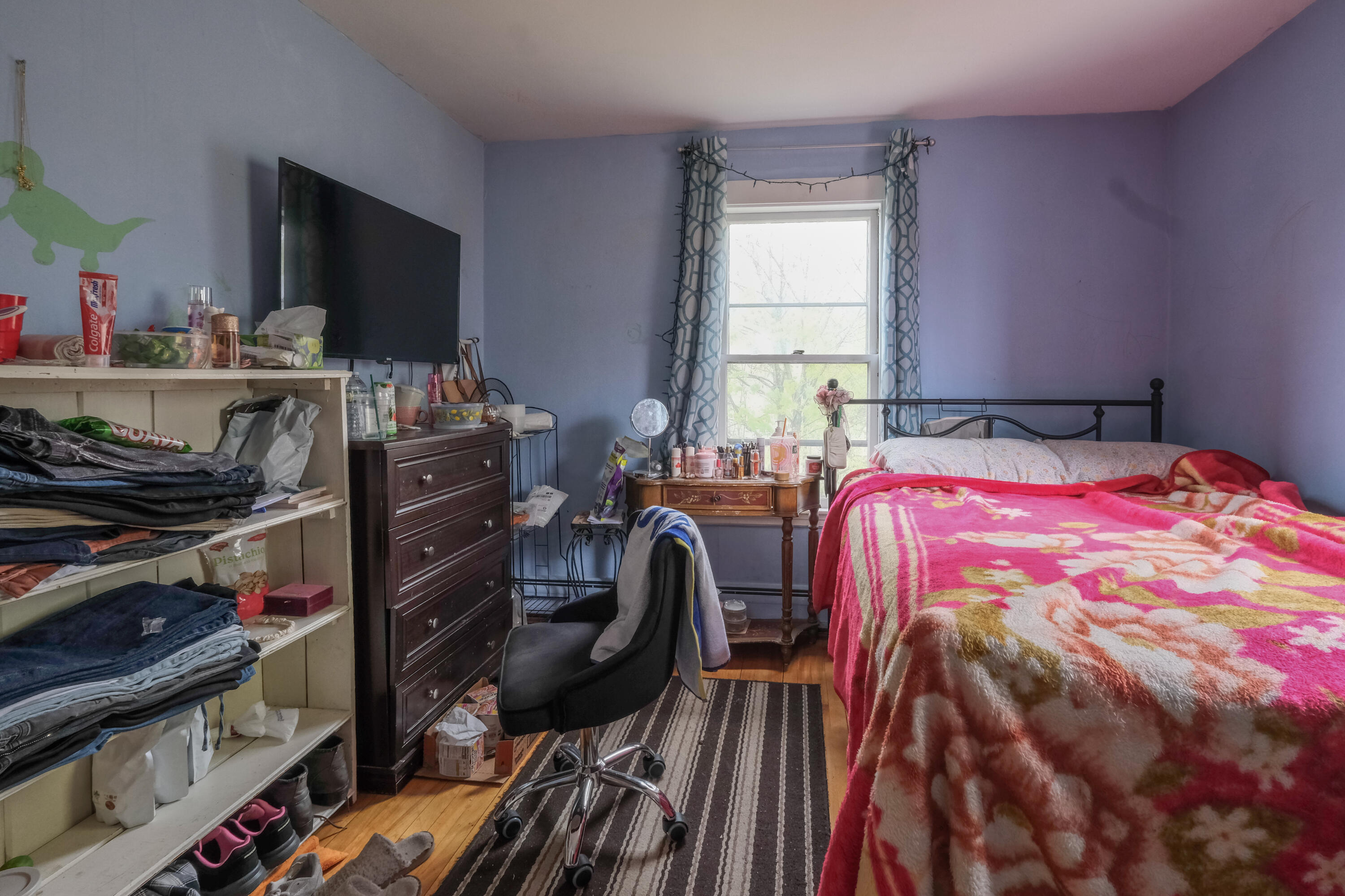 11 Barrows Street Paris ME 04281