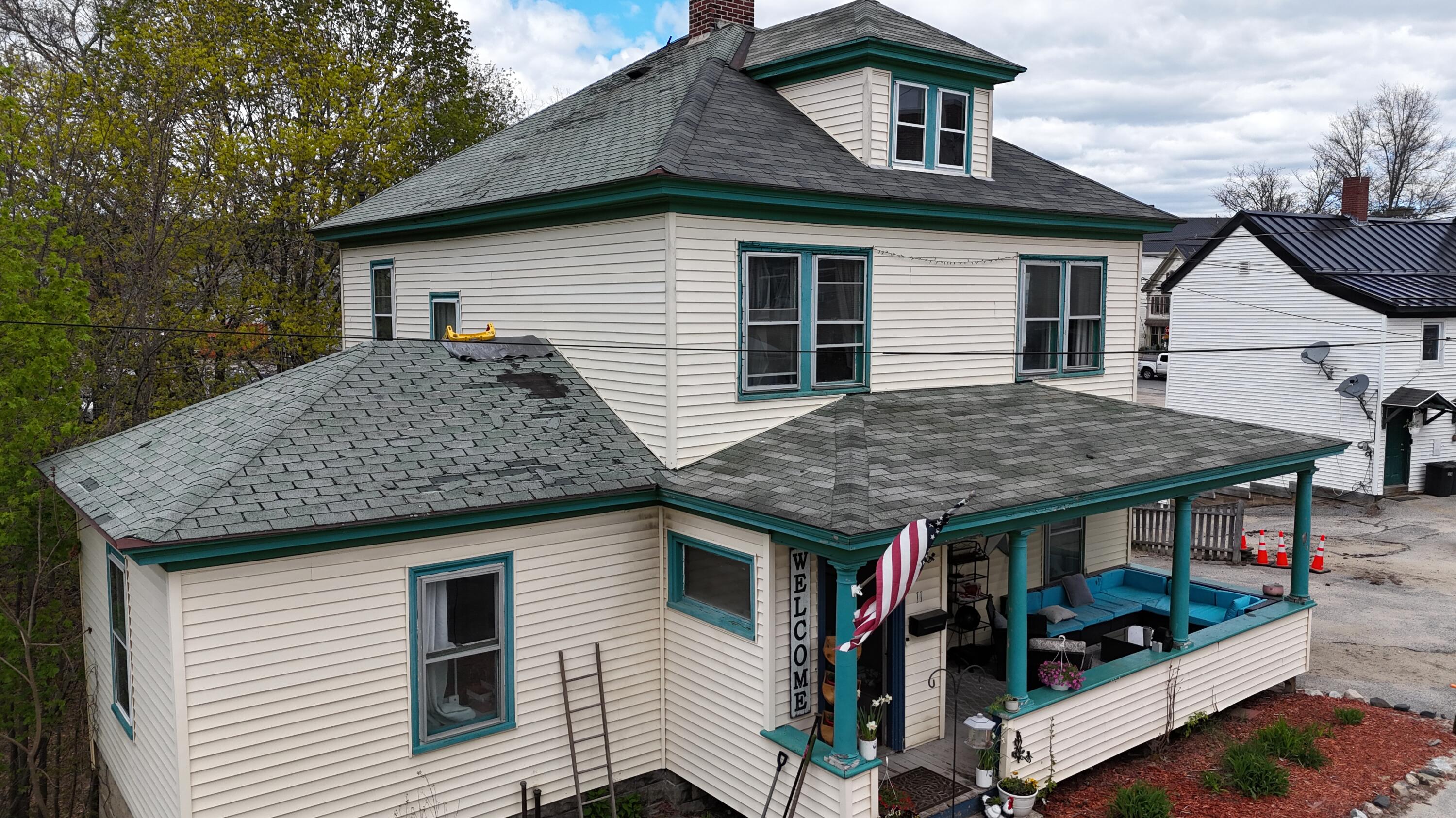 11 Barrows Street Paris ME 04281