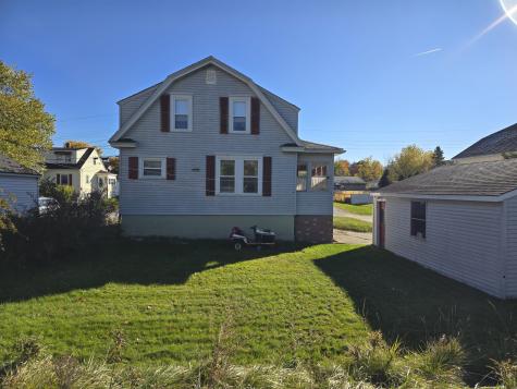 7 Bradford Street Lewiston ME 04240