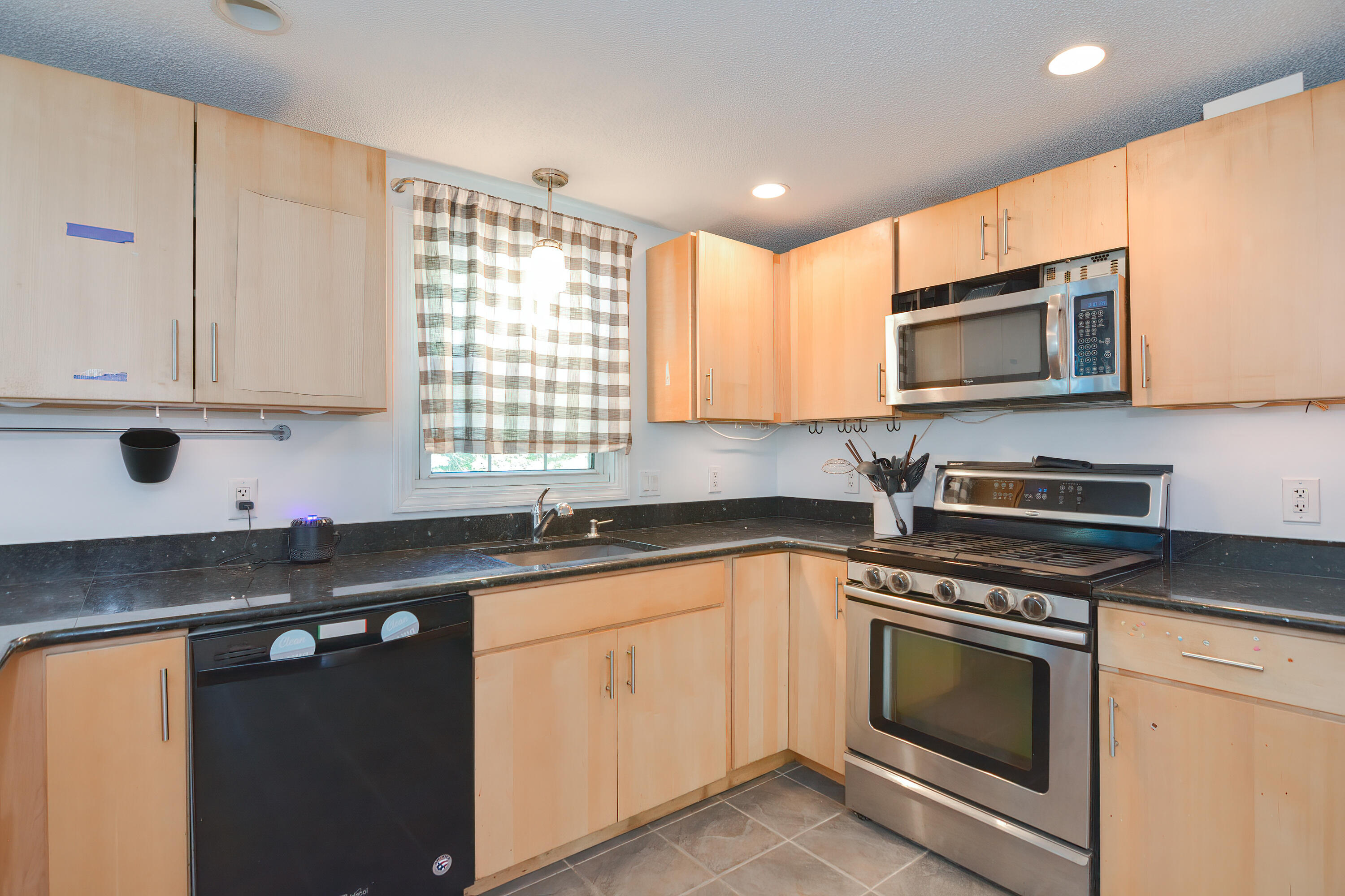 62 Ocean House Road Cape Elizabeth ME 04107