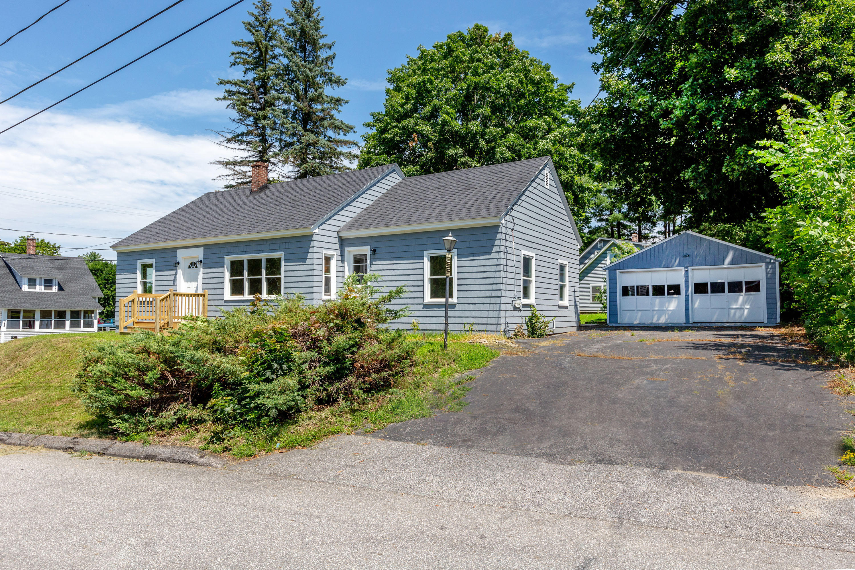 2 Fairlawn Avenue Lewiston ME 04240