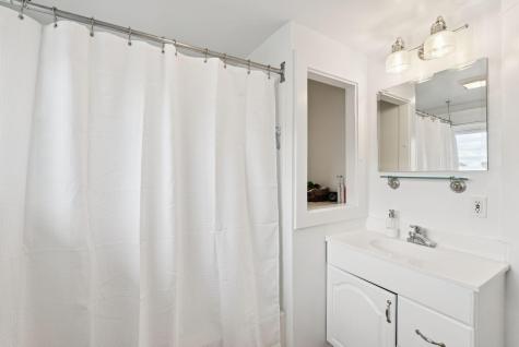 18 Elsmere Avenue South Portland ME 04106