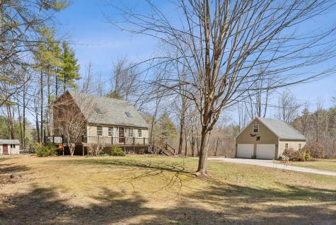 4 Glen Road Raymond ME 04071