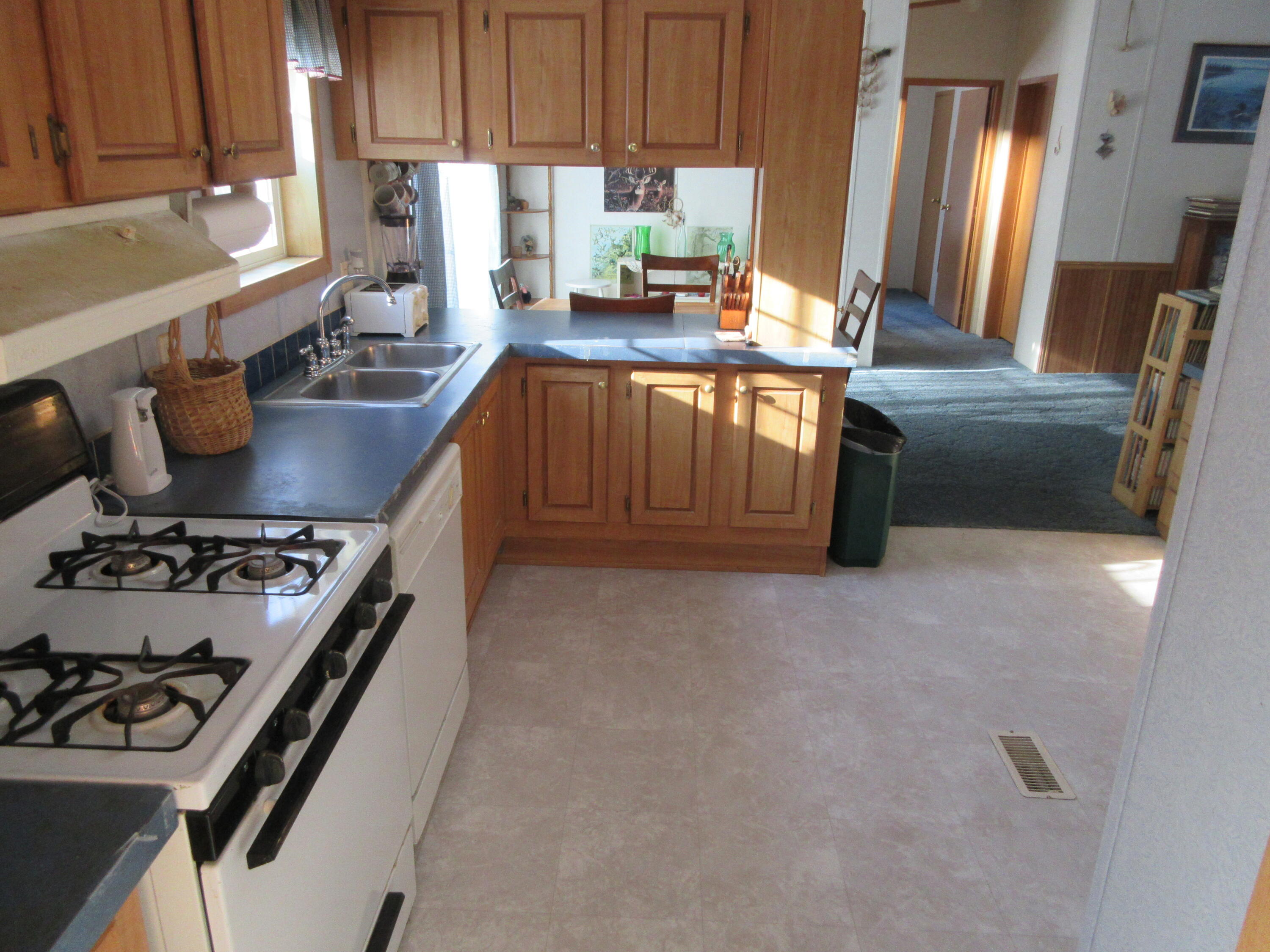 17 Stony Ridge Drive Washington ME 04574