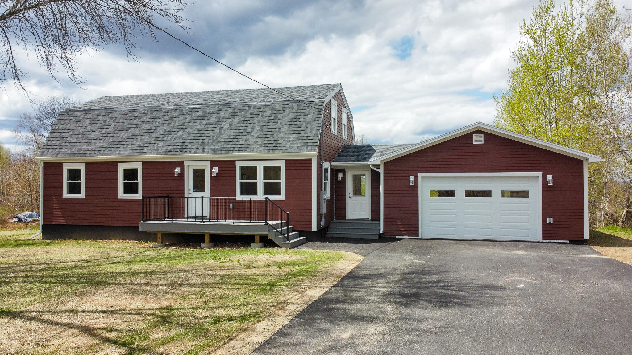 489 Enfield Road Lincoln ME 04457