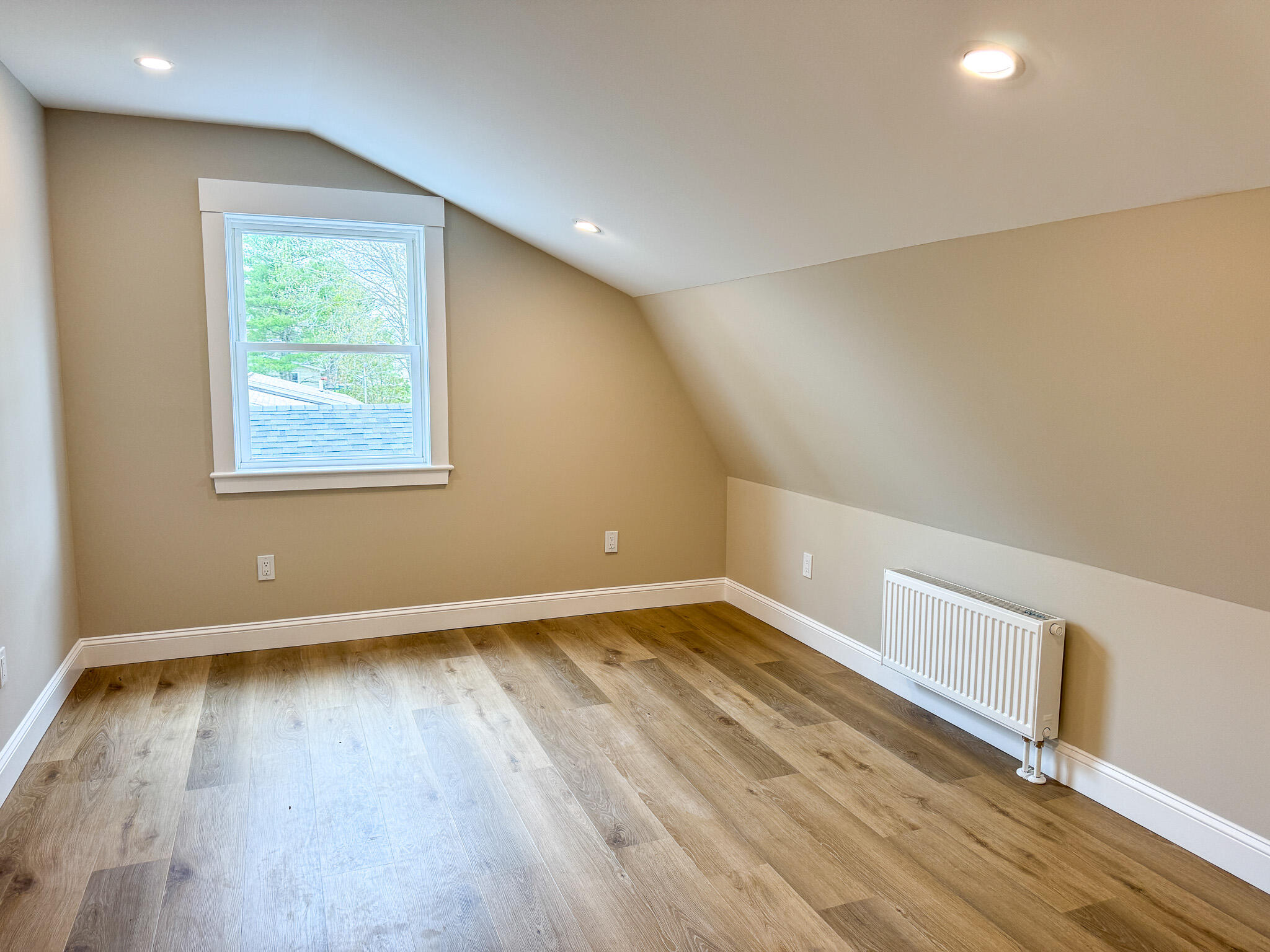 489 Enfield Road Lincoln ME 04457