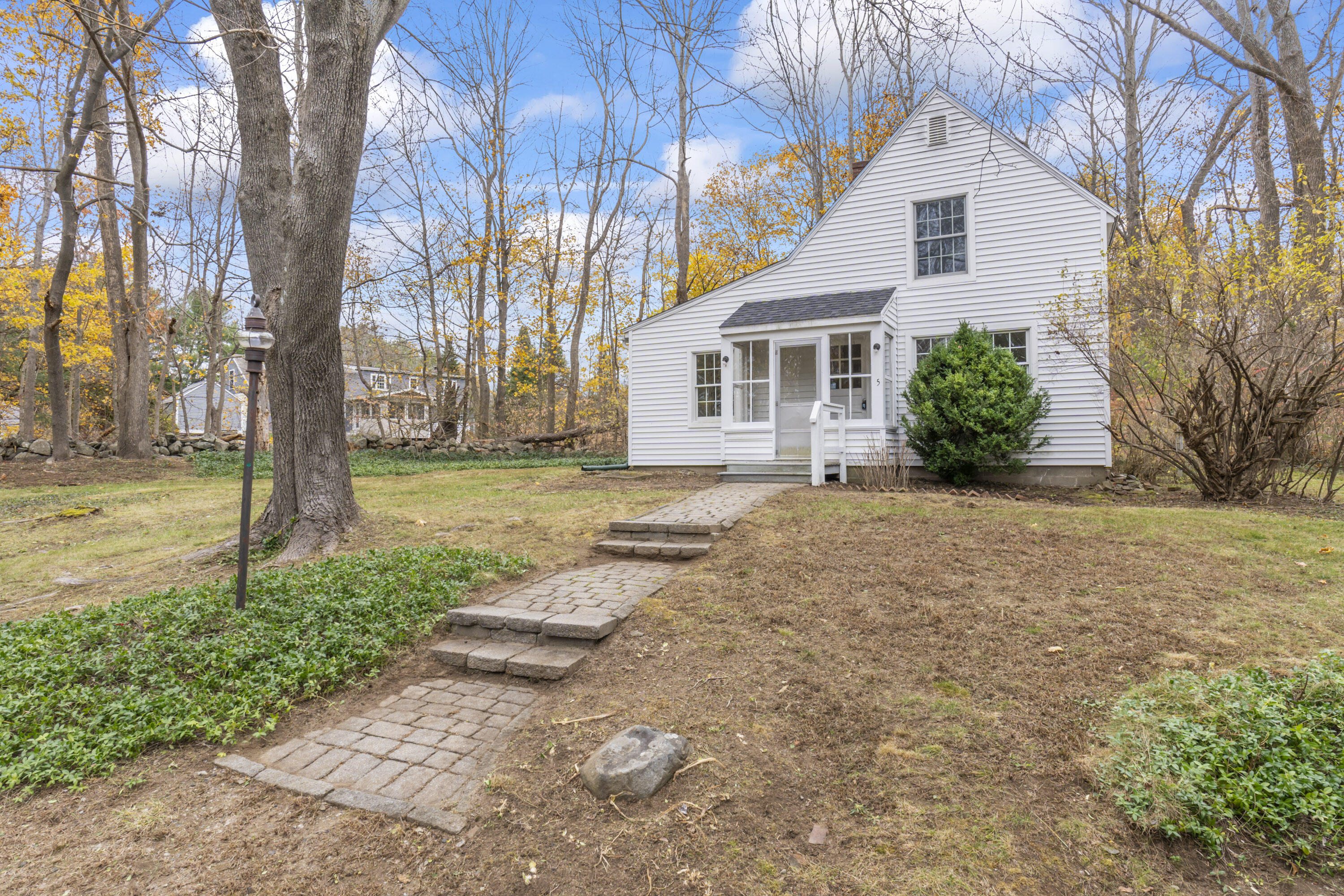 5 Andrews Way York ME 03909