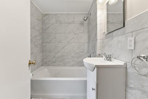 5 Andrews Way York ME 03909