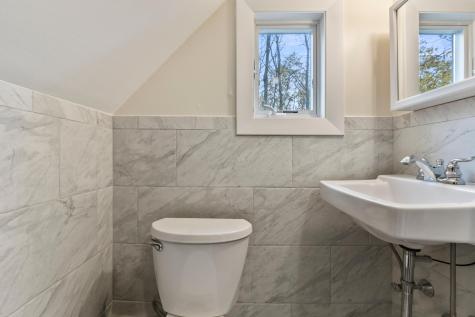 5 Andrews Way York ME 03909
