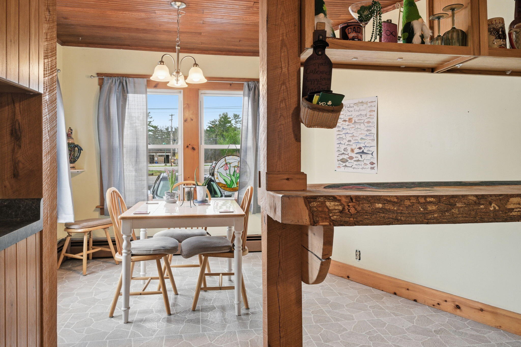 1254 Roosevelt Trail Raymond ME 04071
