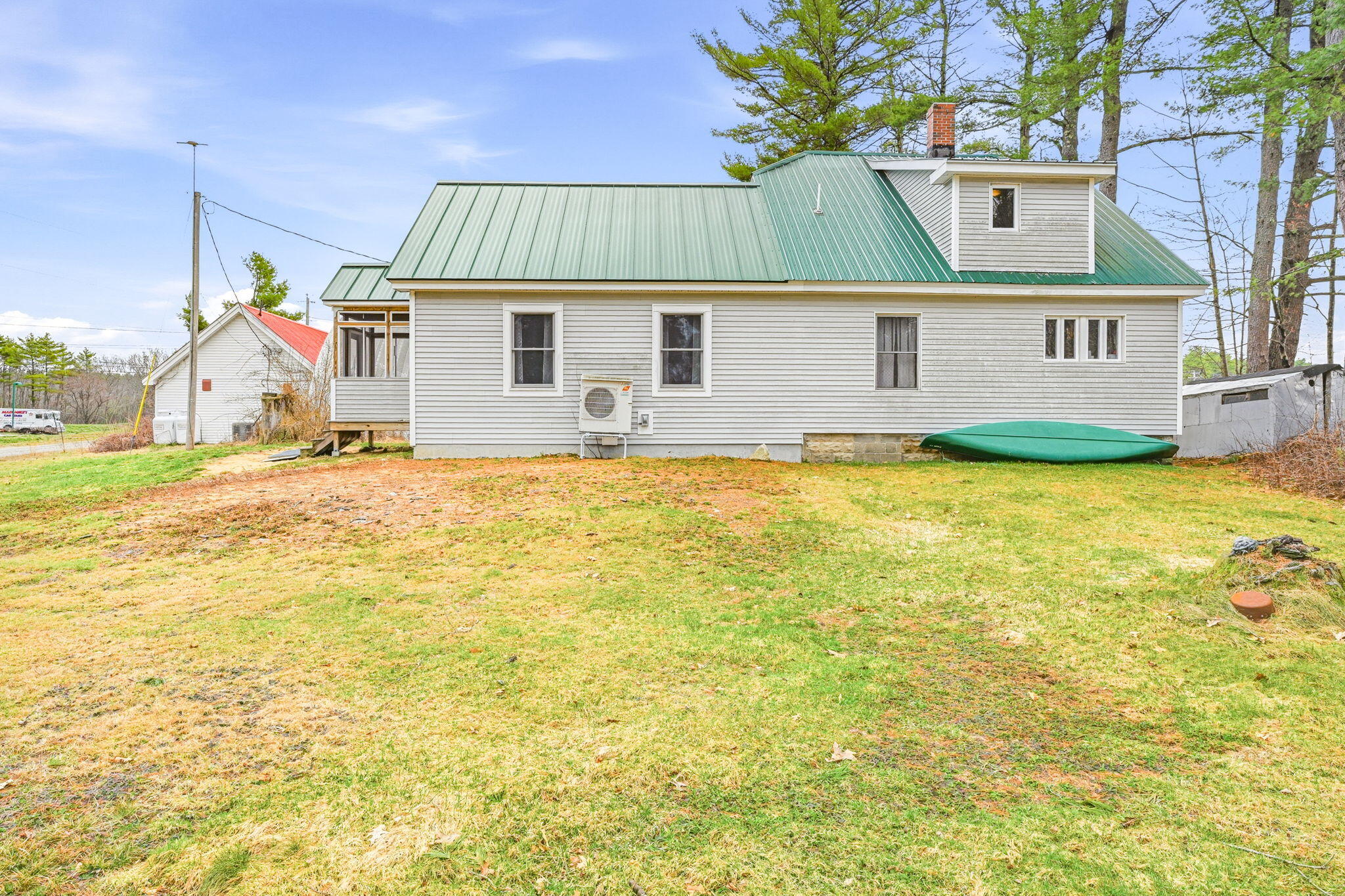 1254 Roosevelt Trail Raymond ME 04071