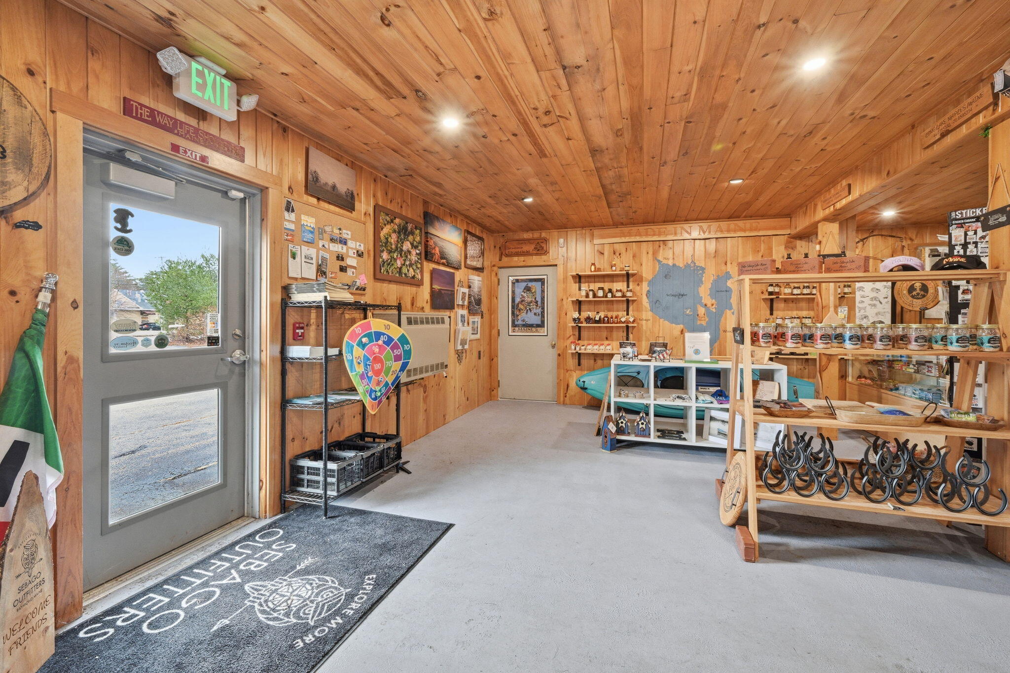 1254 Roosevelt Trail Raymond ME 04071