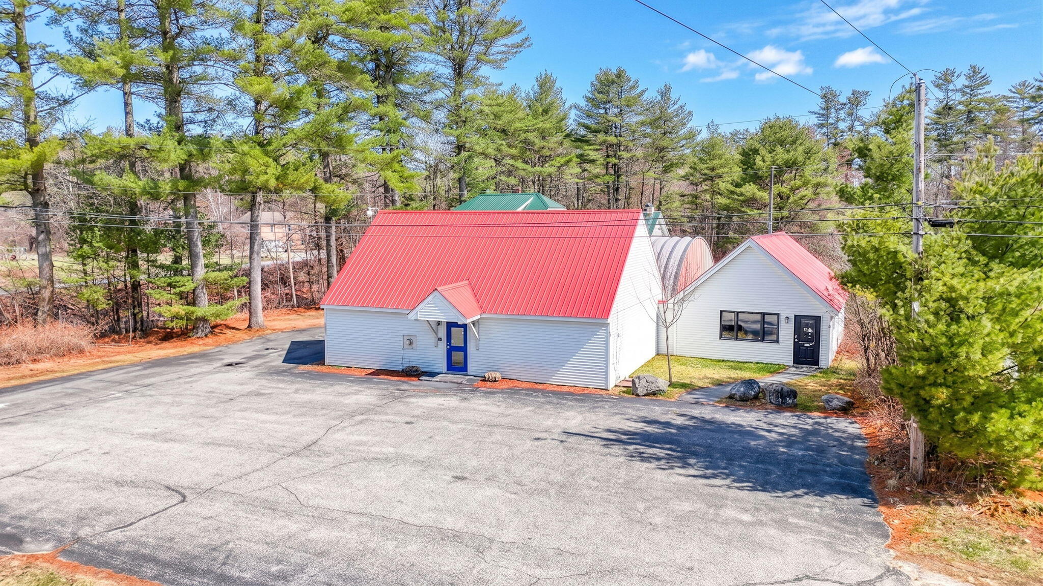 1254 Roosevelt Trail Raymond ME 04071