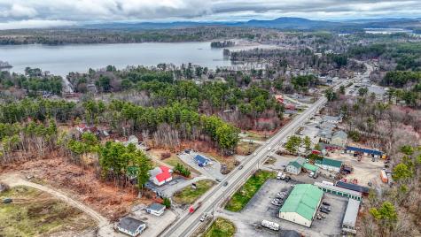 1254 Roosevelt Trail Raymond ME 04071