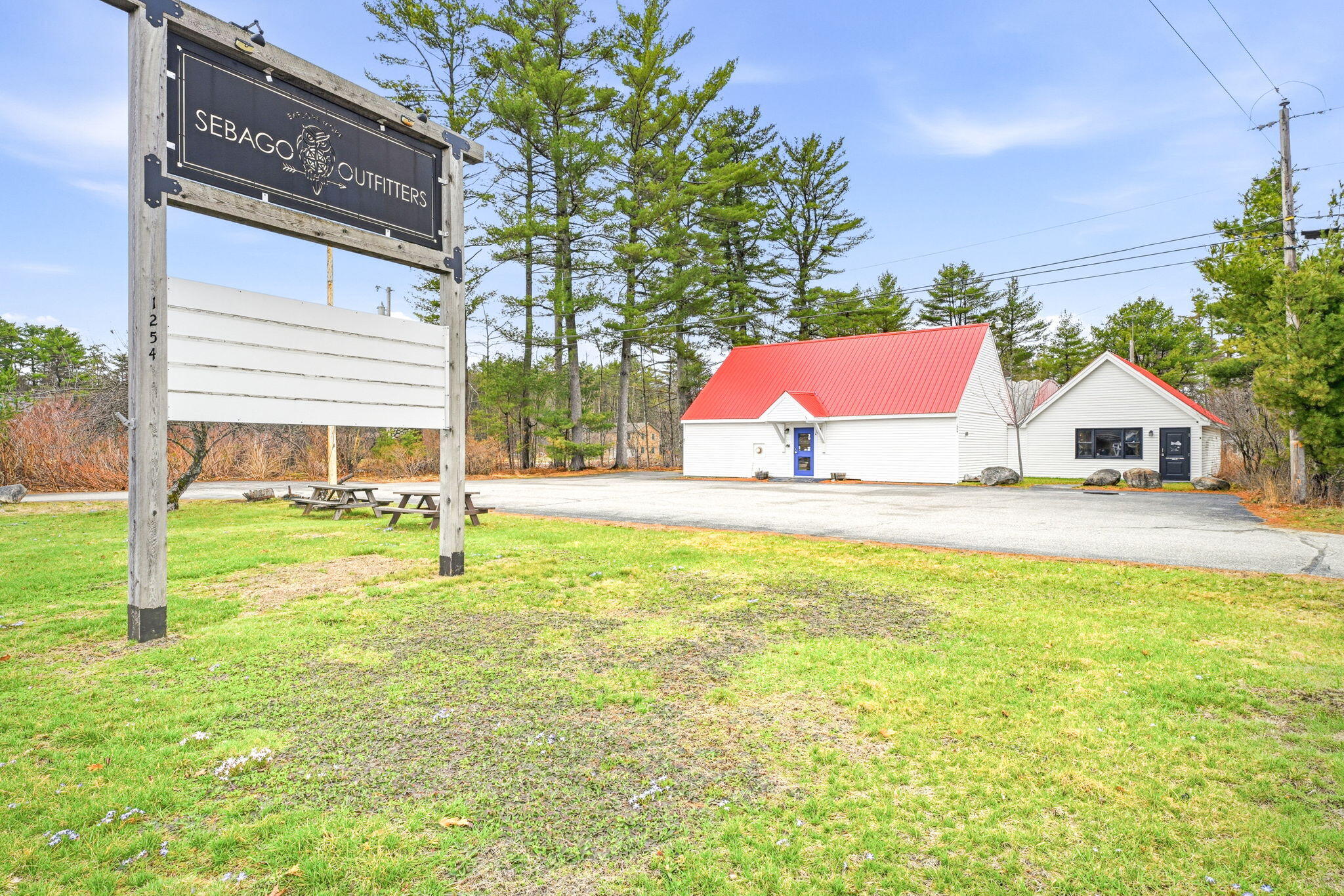 1254 Roosevelt Trail Raymond ME 04071