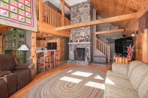 28 Oak Drive Gray ME 04039