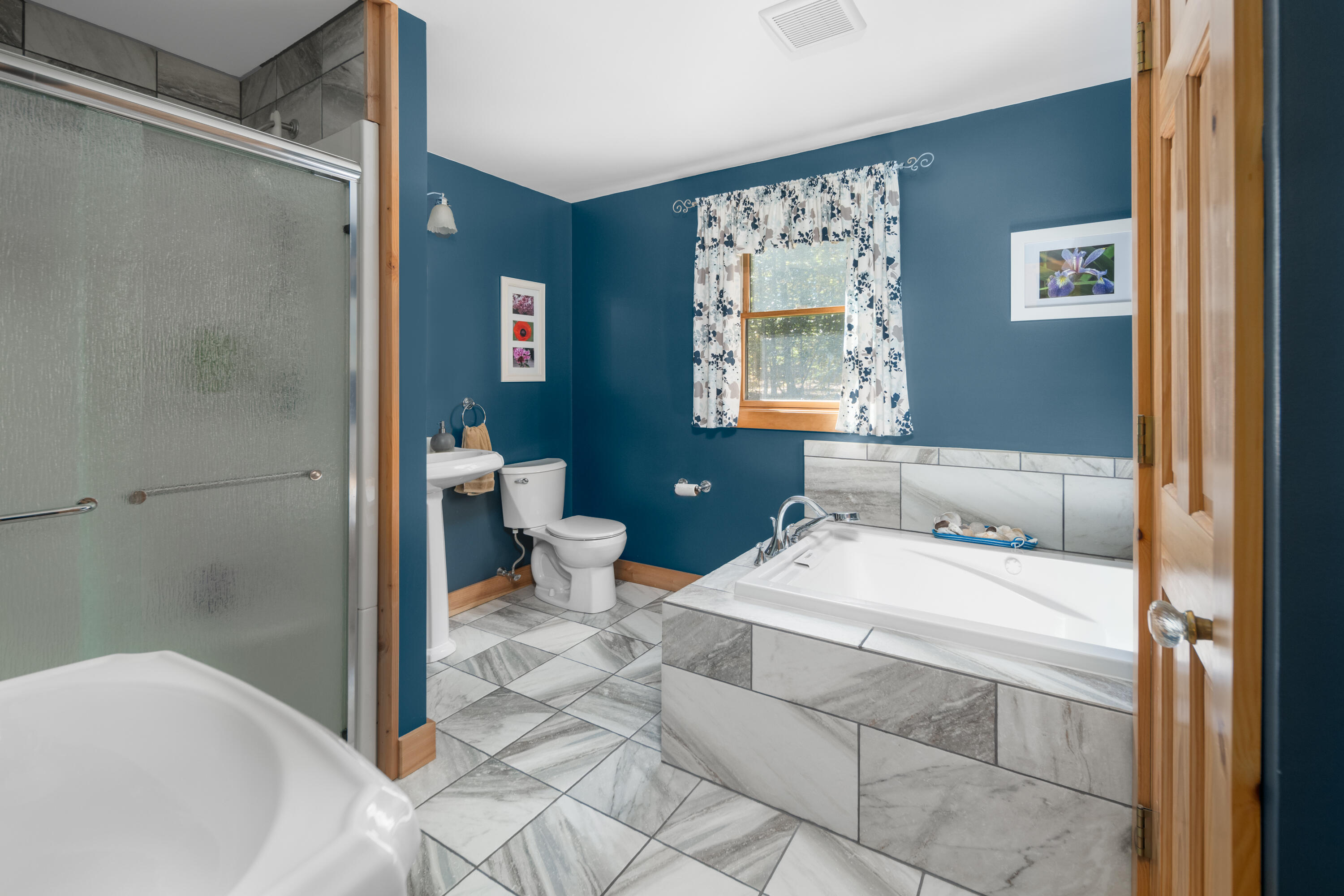 28 Oak Drive Gray ME 04039