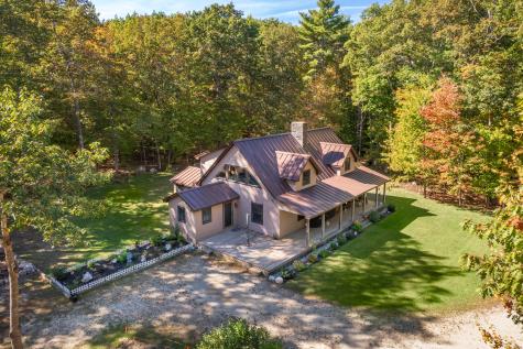 28 Oak Drive Gray ME 04039