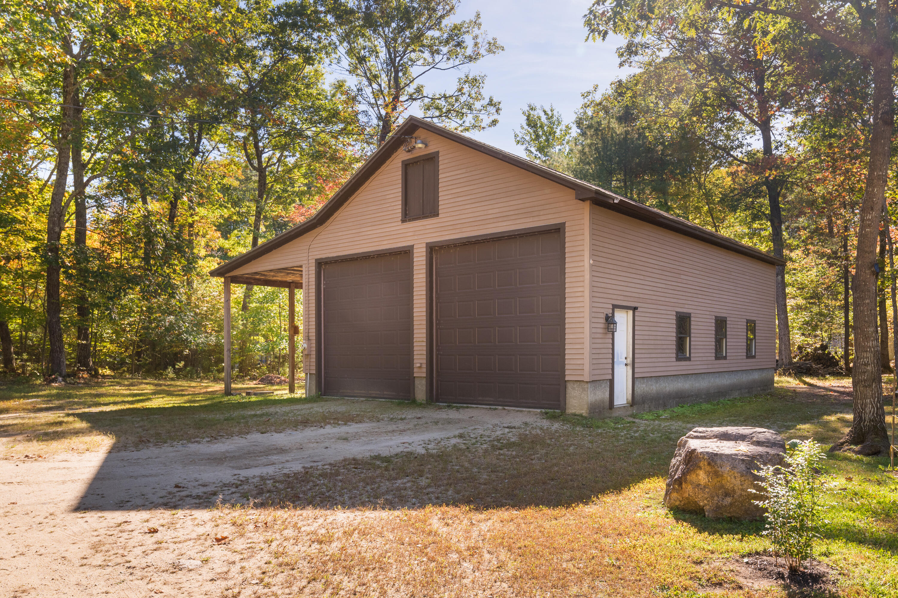 28 Oak Drive Gray ME 04039