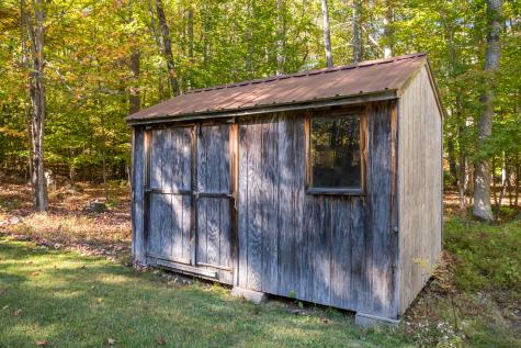 28 Oak Drive Gray ME 04039