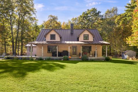 28 Oak Drive Gray ME 04039